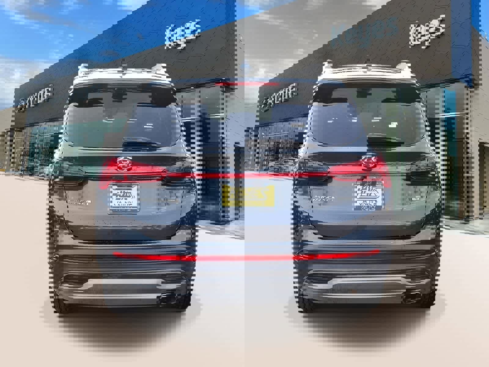 Used 2023 Hyundai Santa Fe SEL image 6