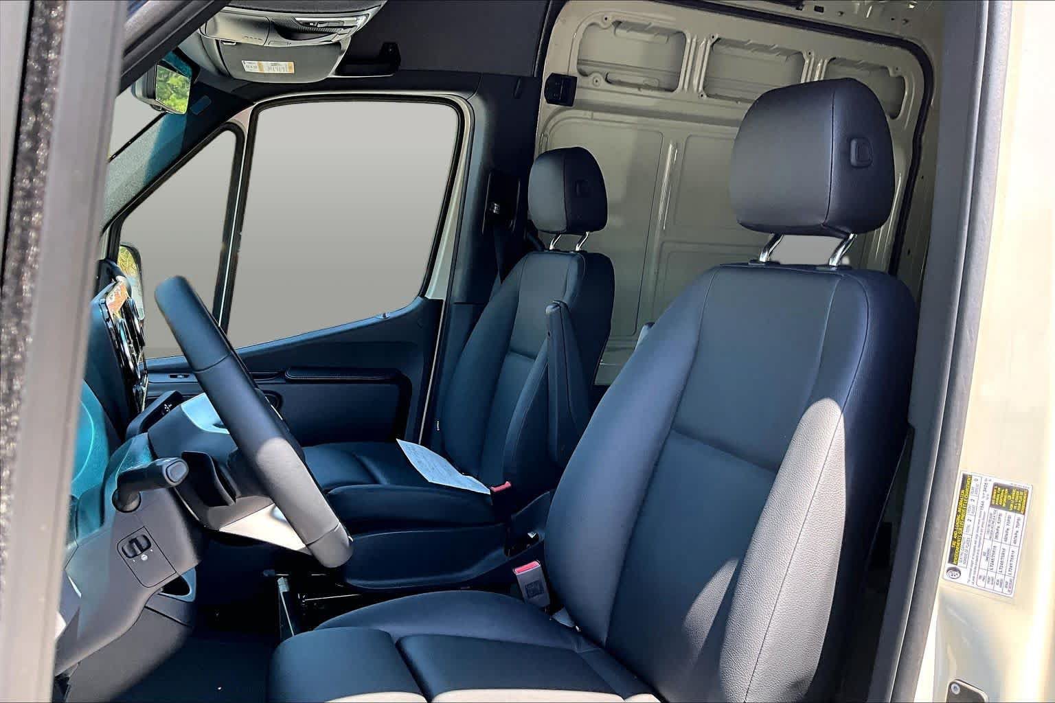 New 2025 Mercedes-Benz Sprinter 2500 image 15