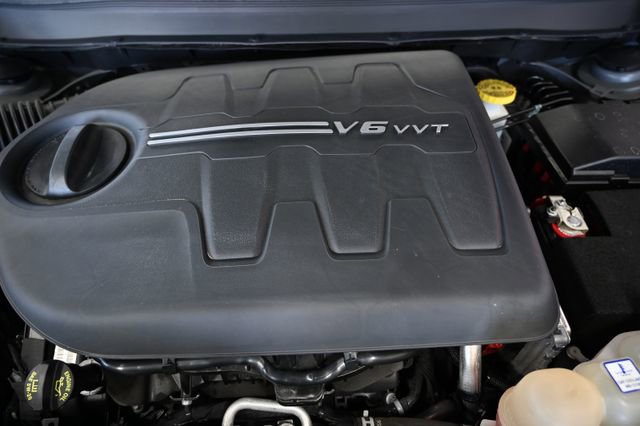 Used 2022 Jeep Cherokee Trailhawk AWD/4WD image 31