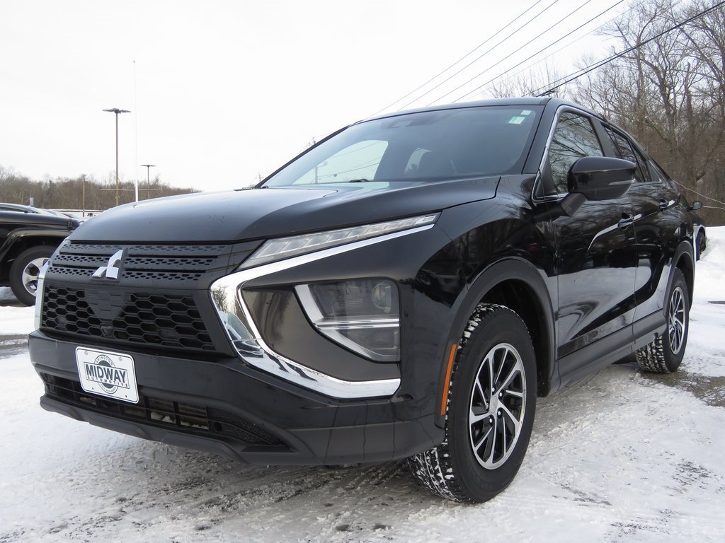 Used 2022 Mitsubishi Eclipse Cross ES image 1