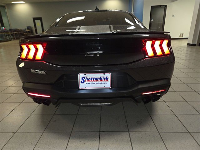 Used 2024 Ford Mustang GT Premium image 7