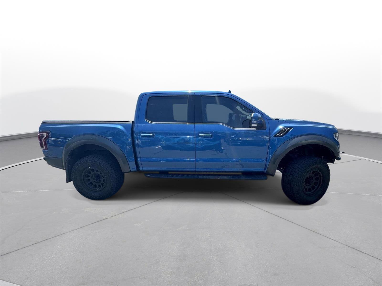 Used 2020 Ford F150 Raptor w/ Equipment Group 802A Luxury AWD/4WD image 5