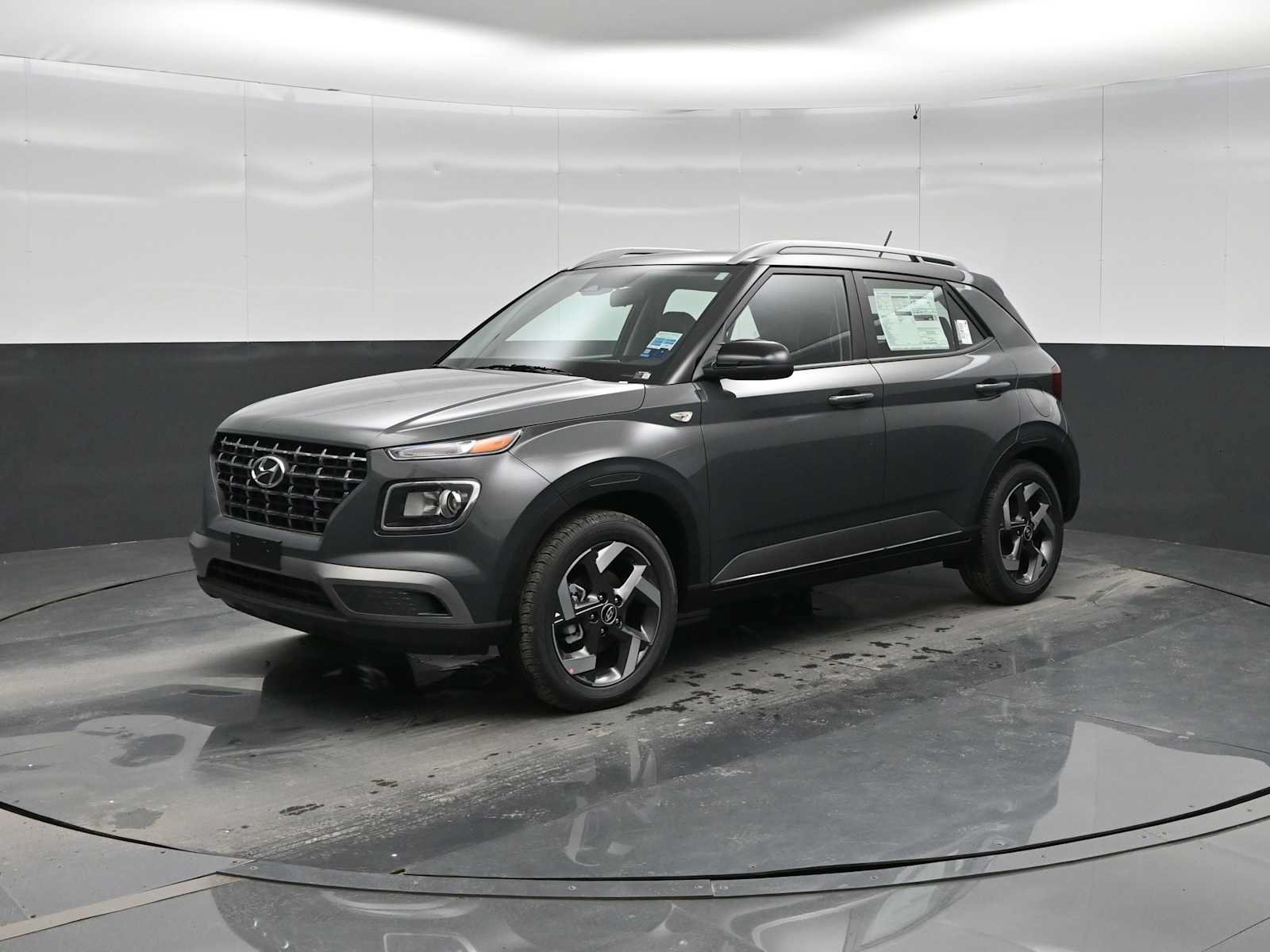 New 2026 Hyundai Venue SEL FWD image 4