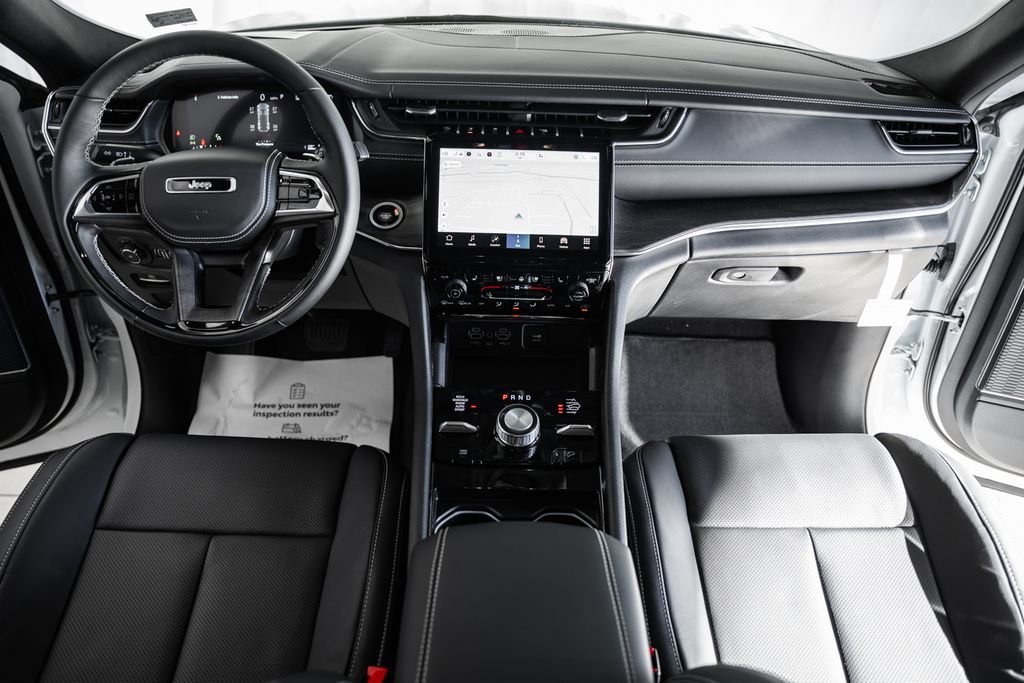 New 2025 Jeep Grand Cherokee Overland w/ Adv Protech Group III image 20