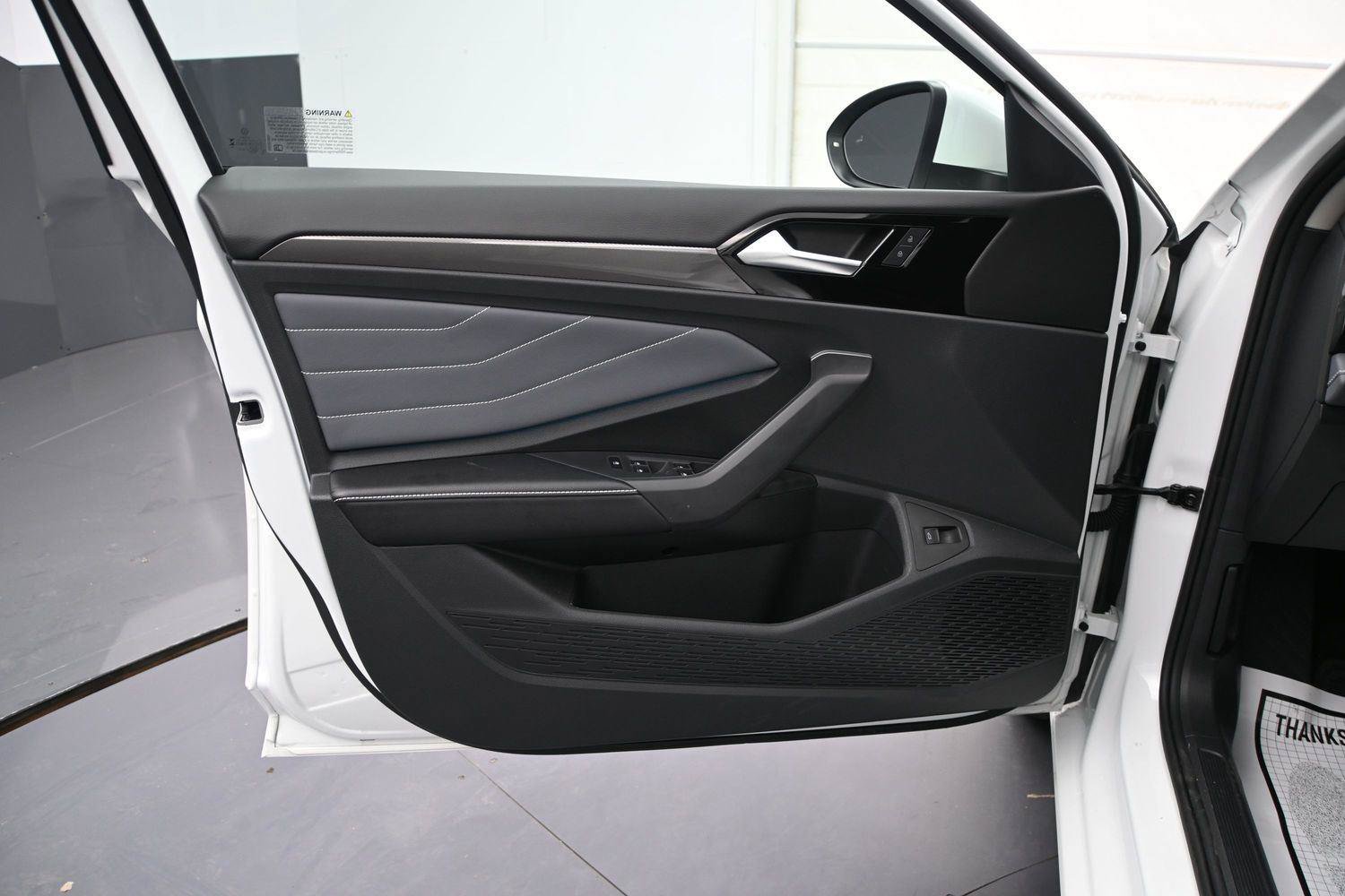 Certified 2026 Volkswagen Jetta SEL FWD image 8