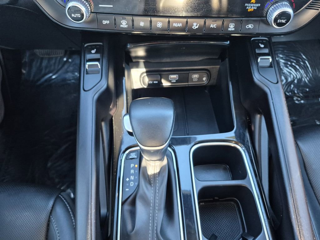 Certified 2025 Kia Telluride S image 11