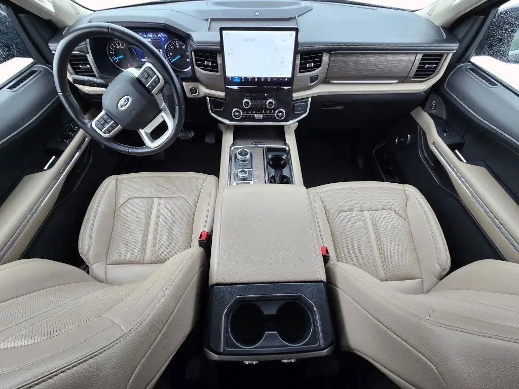 Used 2024 Ford Expedition Max Limited image 9