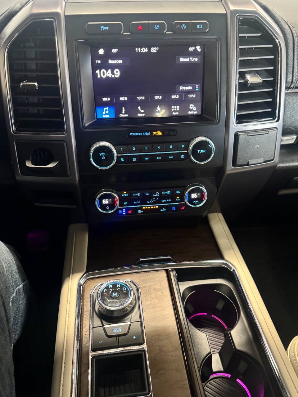 Used 2019 Ford Expedition Platinum RWD image 4