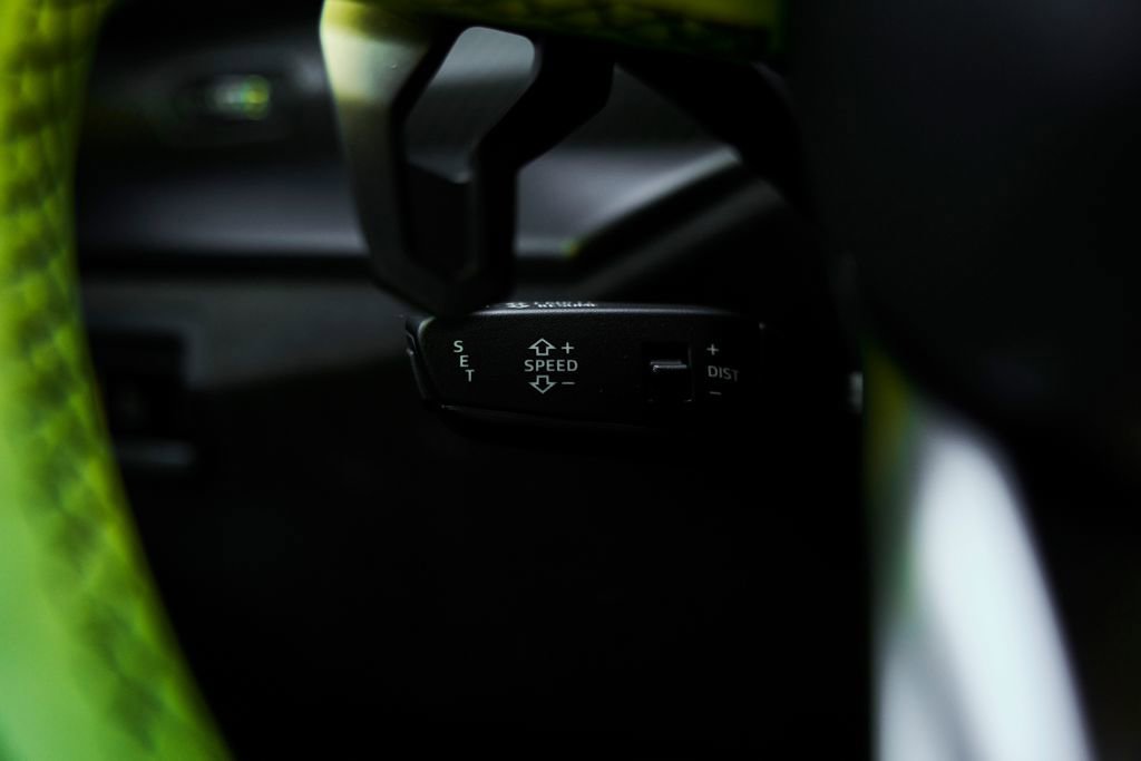 Used 2022 Lamborghini Urus AWD/4WD image 60
