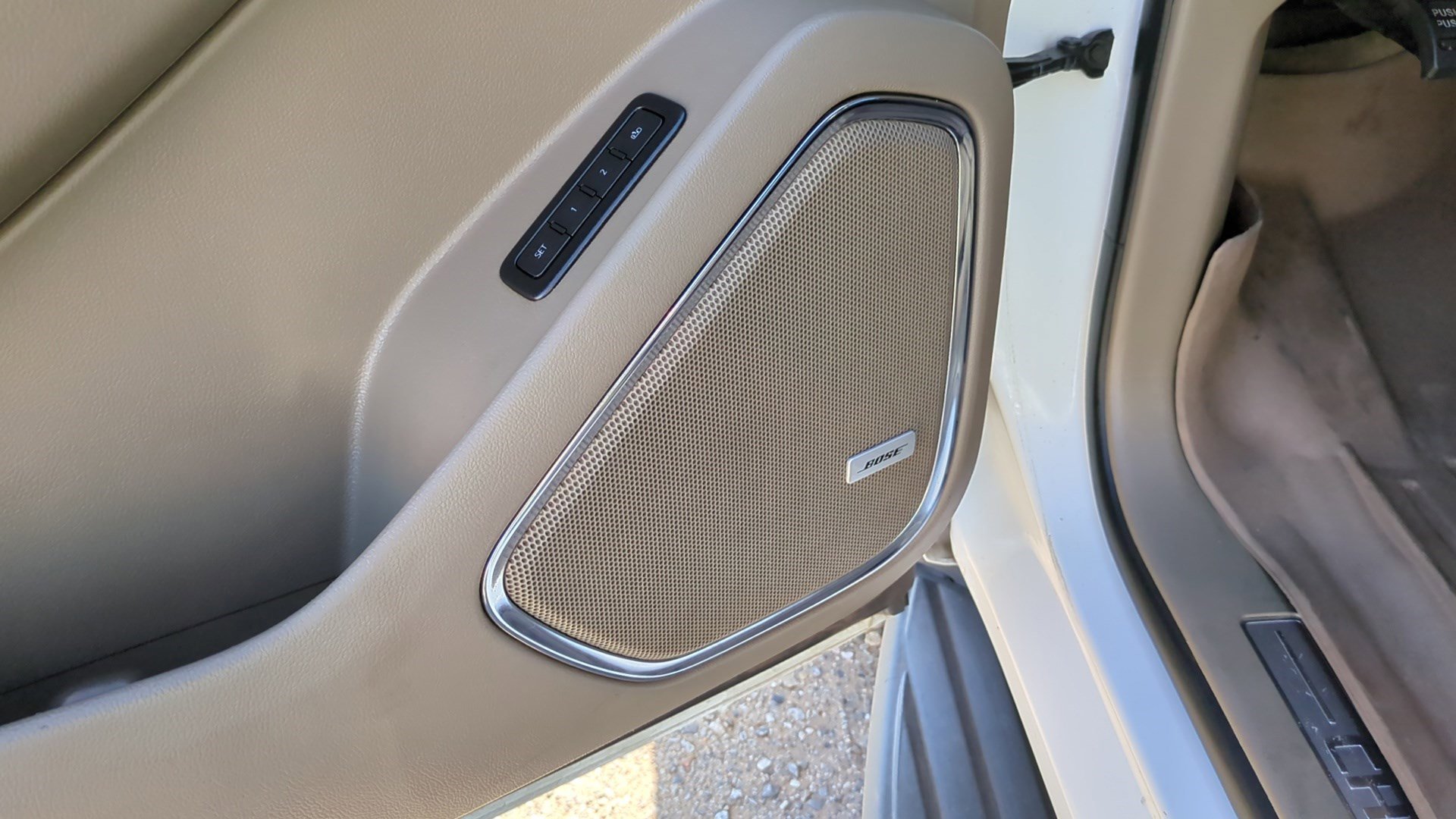 Used 2019 Chevrolet Suburban LT RWD image 12