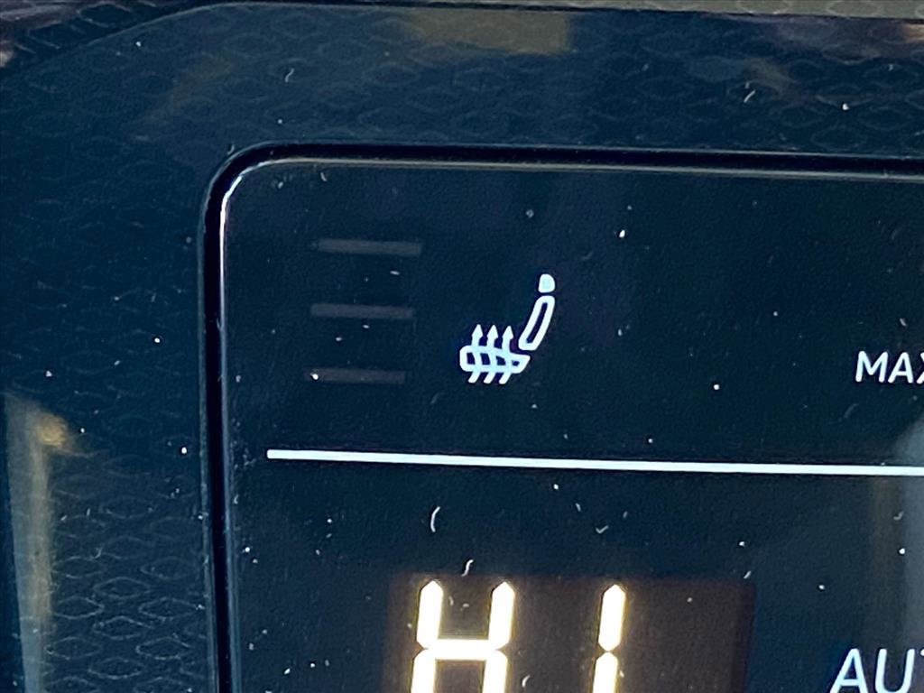 New 2026 Volkswagen Taos SE image 8