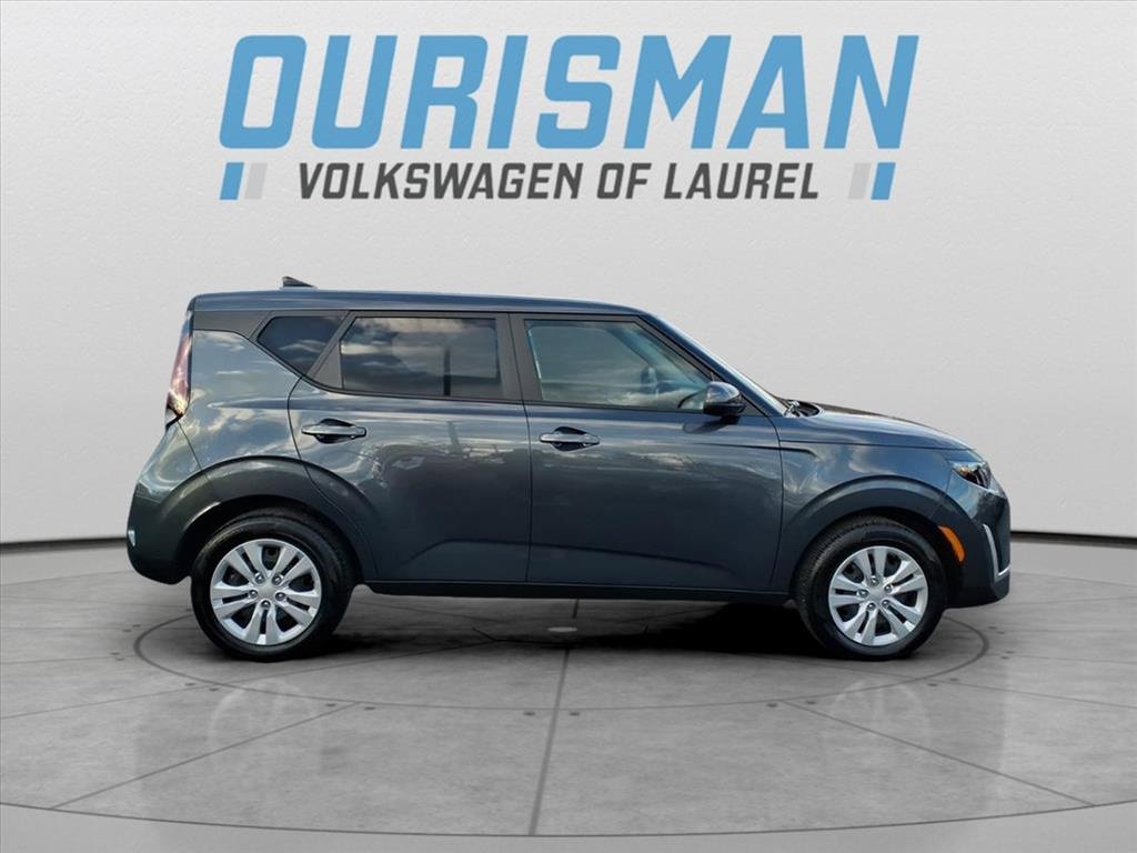 Used 2023 Kia Soul LX video 2