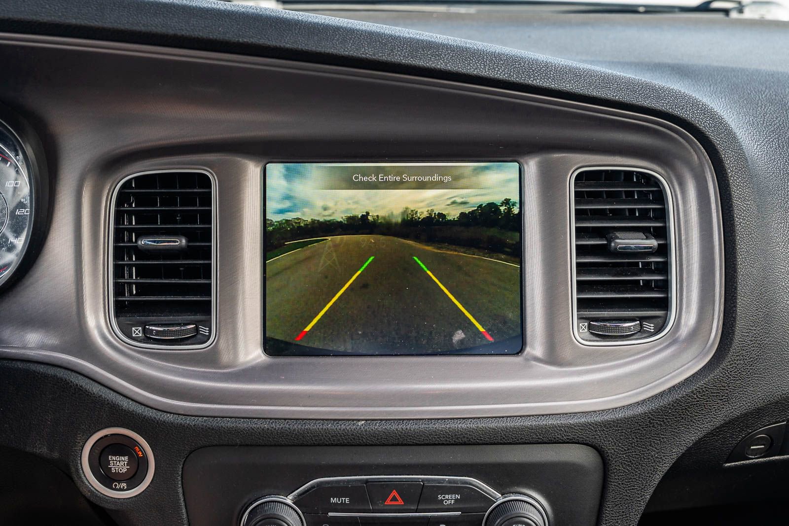 Used 2023 Dodge Charger SXT image 28