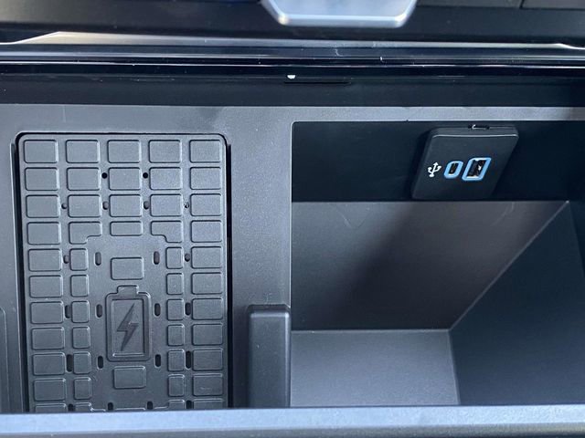 New 2026 Ford F250 Platinum image 16