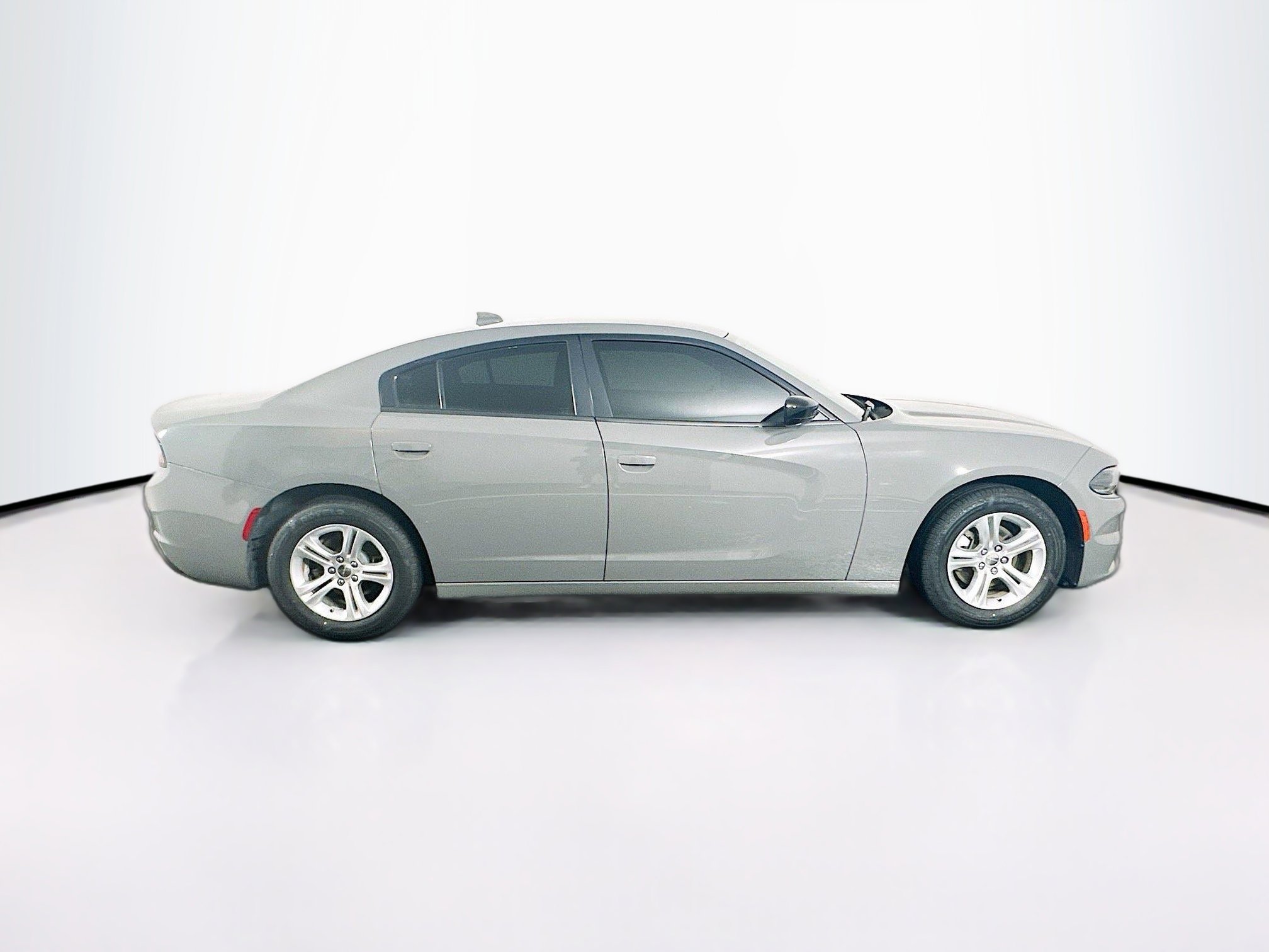 Used 2023 Dodge Charger SXT RWD image 10