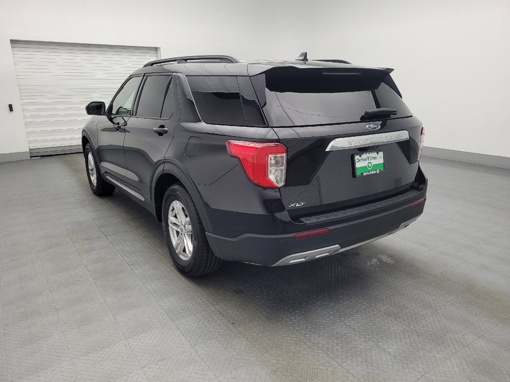Used 2023 Ford Explorer XLT w/ Equipment Group 202A image 5