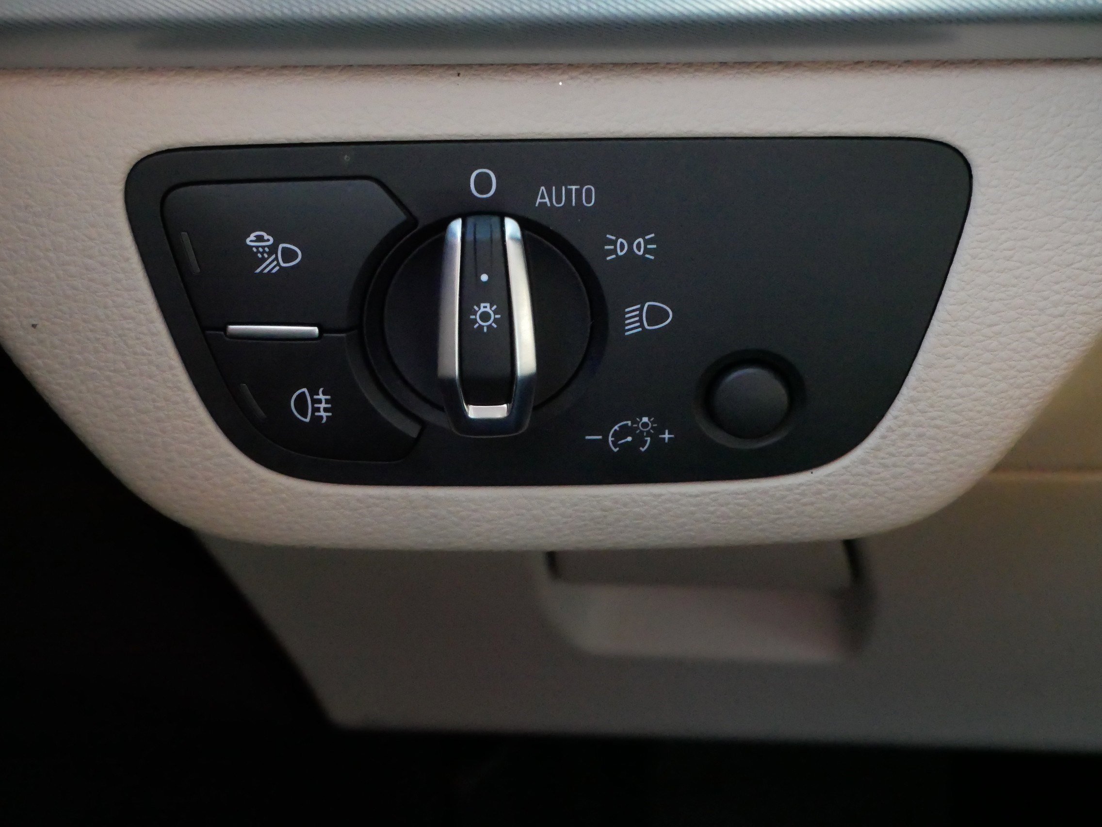 Used 2025 Audi Q5 2.0T Premium w/ Convenience Plus Package image 26