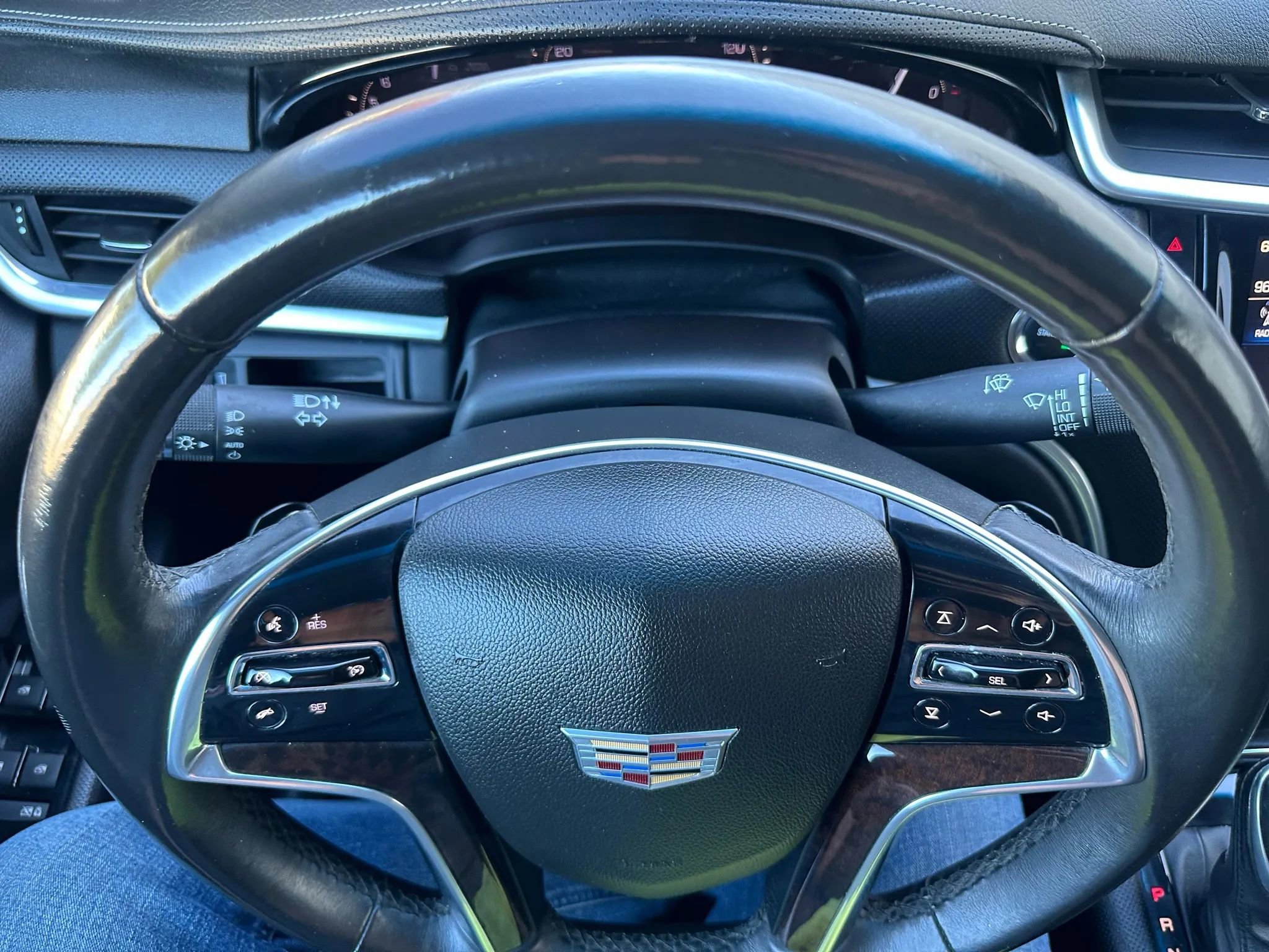 Used 2017 Cadillac XTS image 39