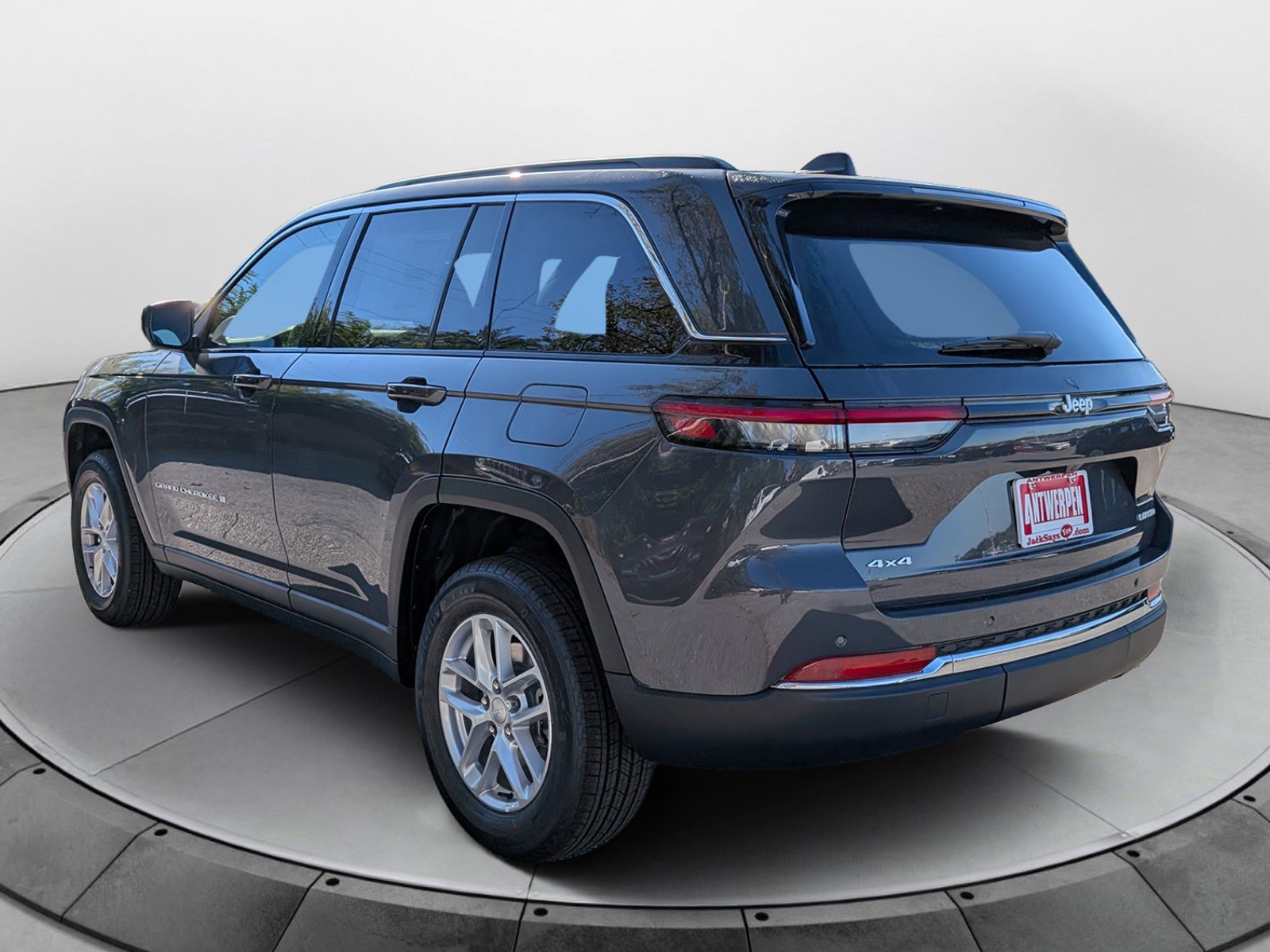 New 2025 Jeep Grand Cherokee Laredo X w/ Luxury Tech Group I AWD/4WD image 5