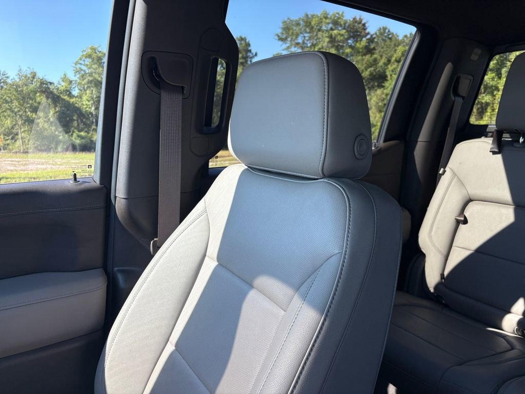Used 2021 GMC Sierra 1500 SLT w/ SLT Premium Package AWD/4WD image 15