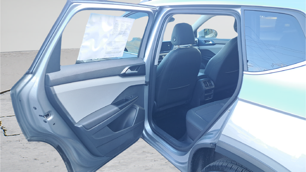 Used 2023 Volkswagen Taos SE AWD/4WD image 18