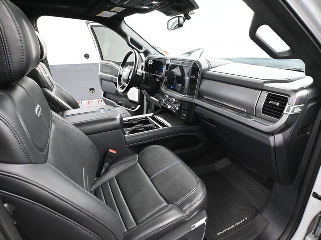 Used 2025 Ford F250 Platinum w/ FX4 Off-Road Package image 53