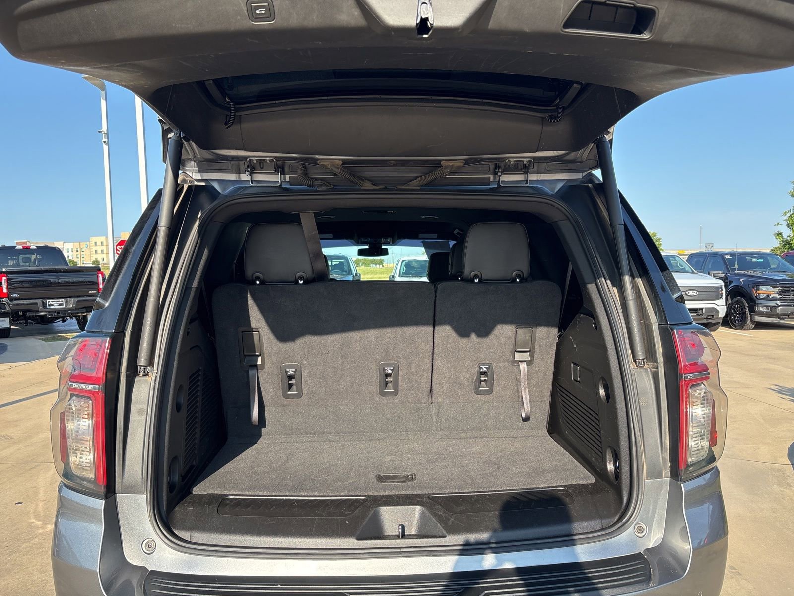 Used 2022 Chevrolet Tahoe LT RWD image 5