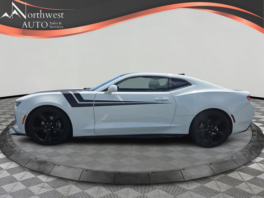 Used 2018 Chevrolet Camaro LS RWD image 8