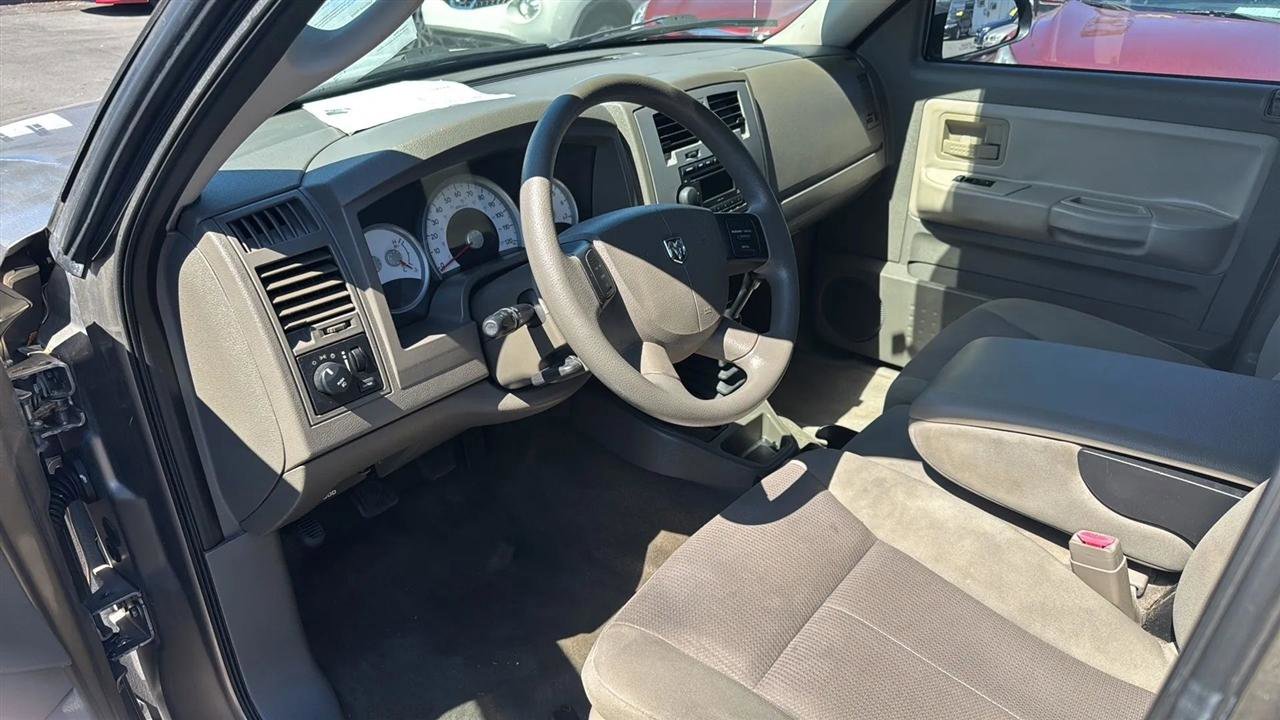 Used 2006 Dodge Dakota SLT w/ SLT Value Group image 43