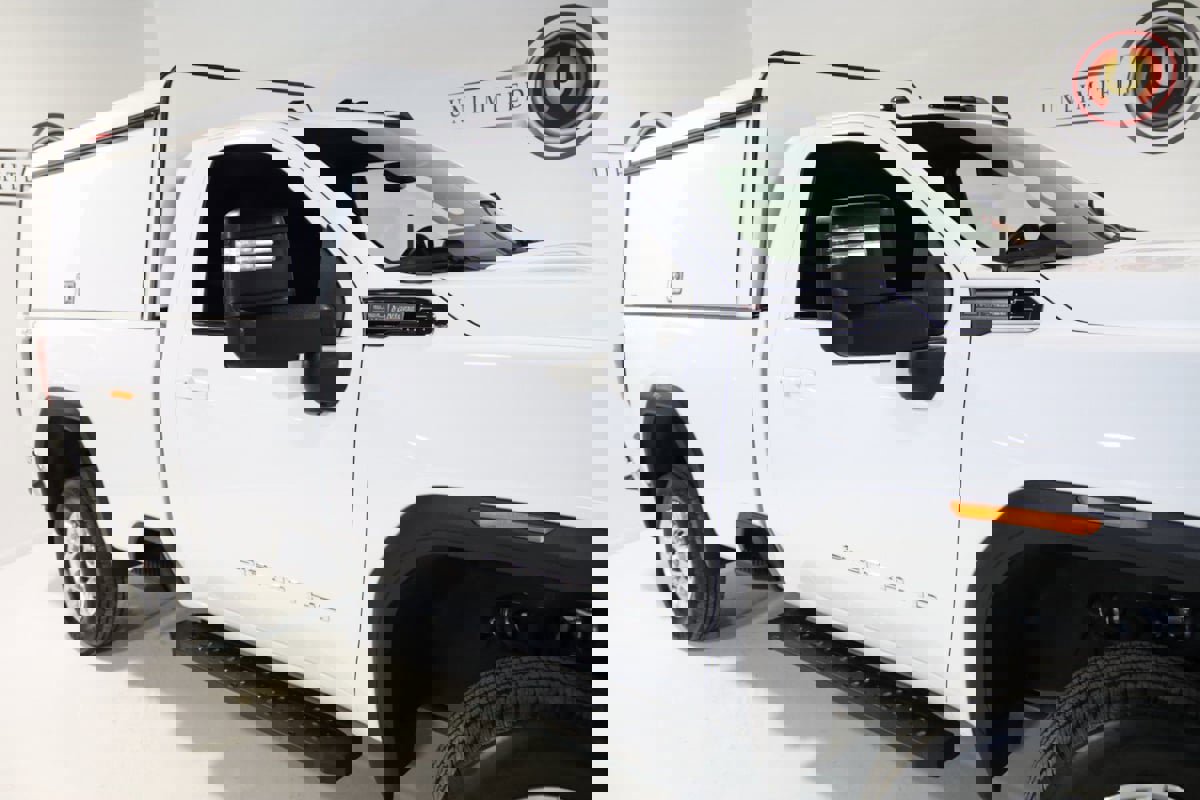 Used 2025 GMC Sierra 2500 SLE w/ SLE Convenience Package image 7