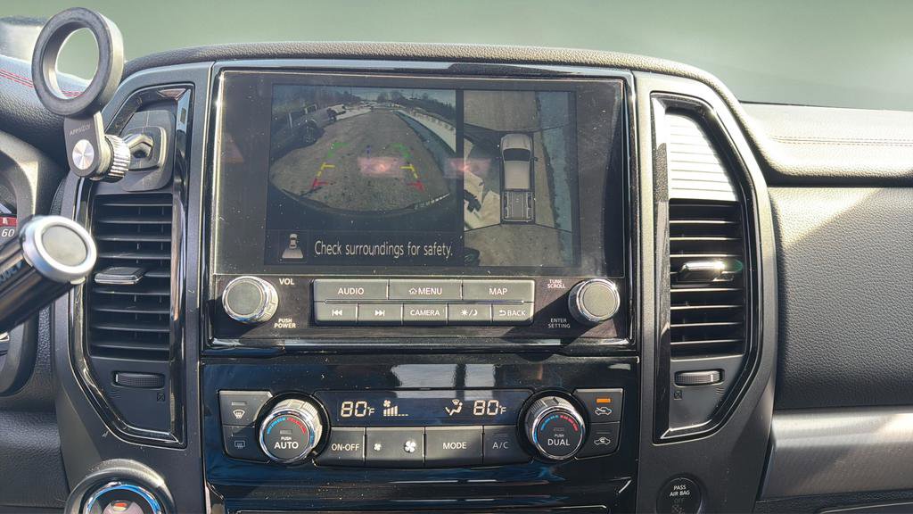 Used 2021 Nissan Titan PRO-4X w/ Pro-4x Convenience Package image 34