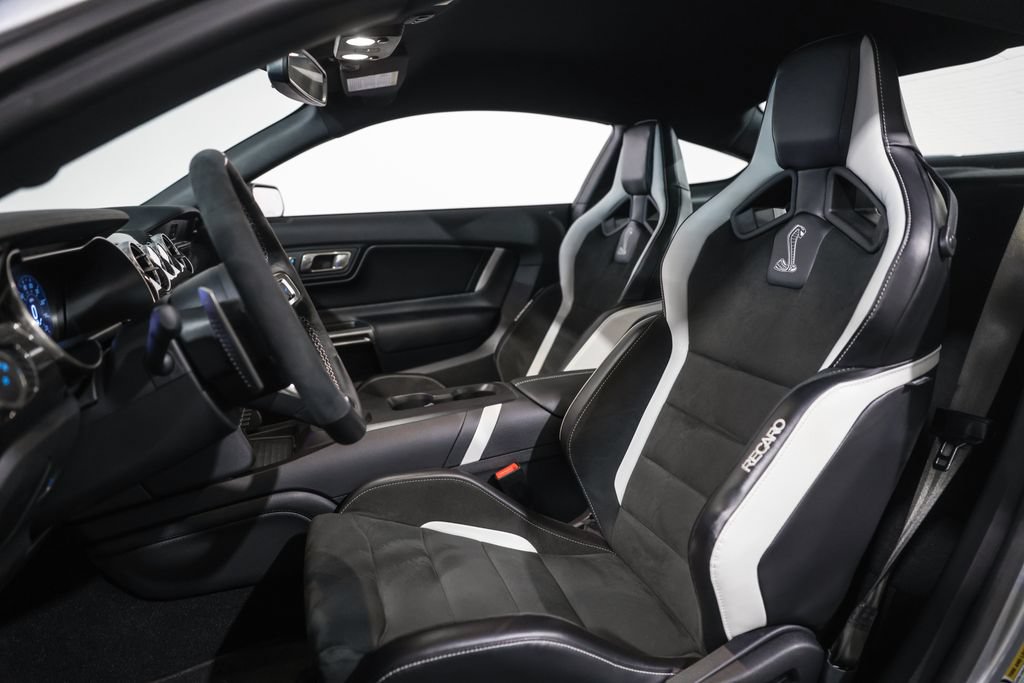 Used 2020 Ford Mustang Shelby GT500 w/ Carbon Fiber Track Pack RWD image 27