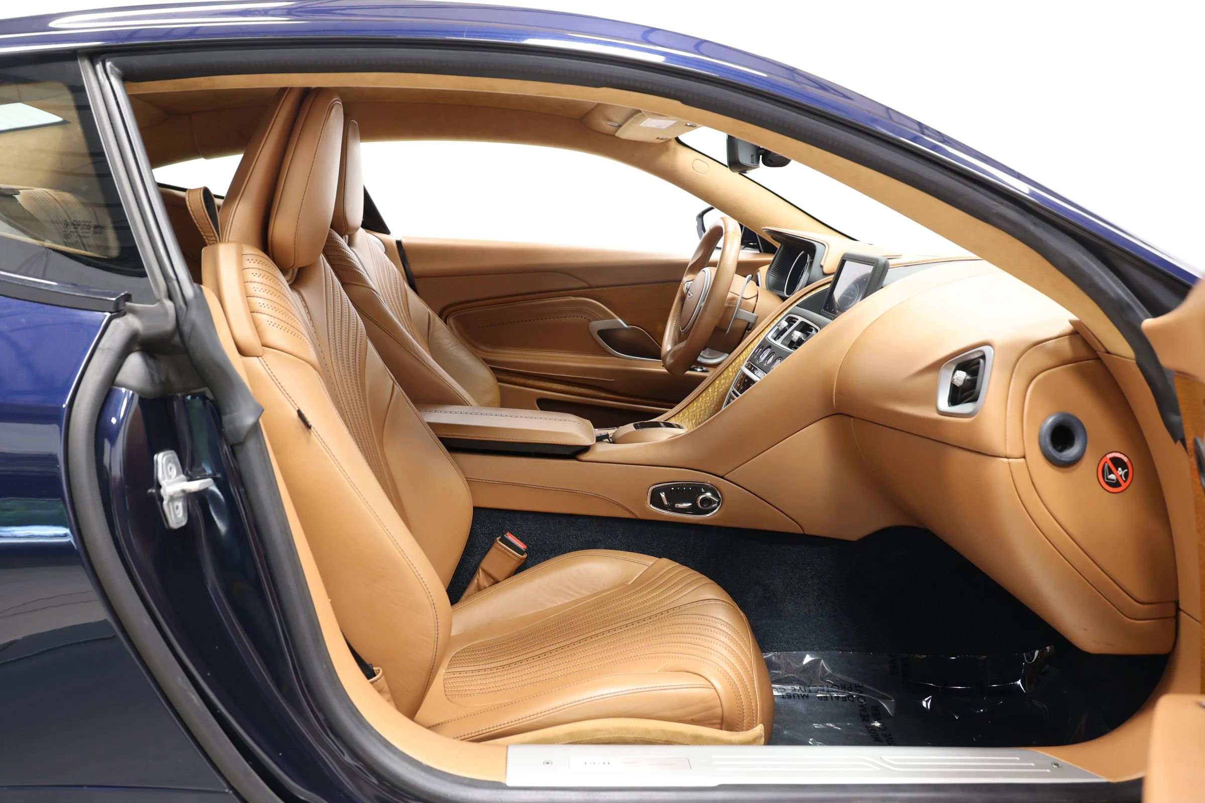 Used 2017 Aston Martin DB11 V12 image 73