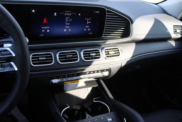 New 2026 Mercedes-Benz GLS 450 4MATIC image 17
