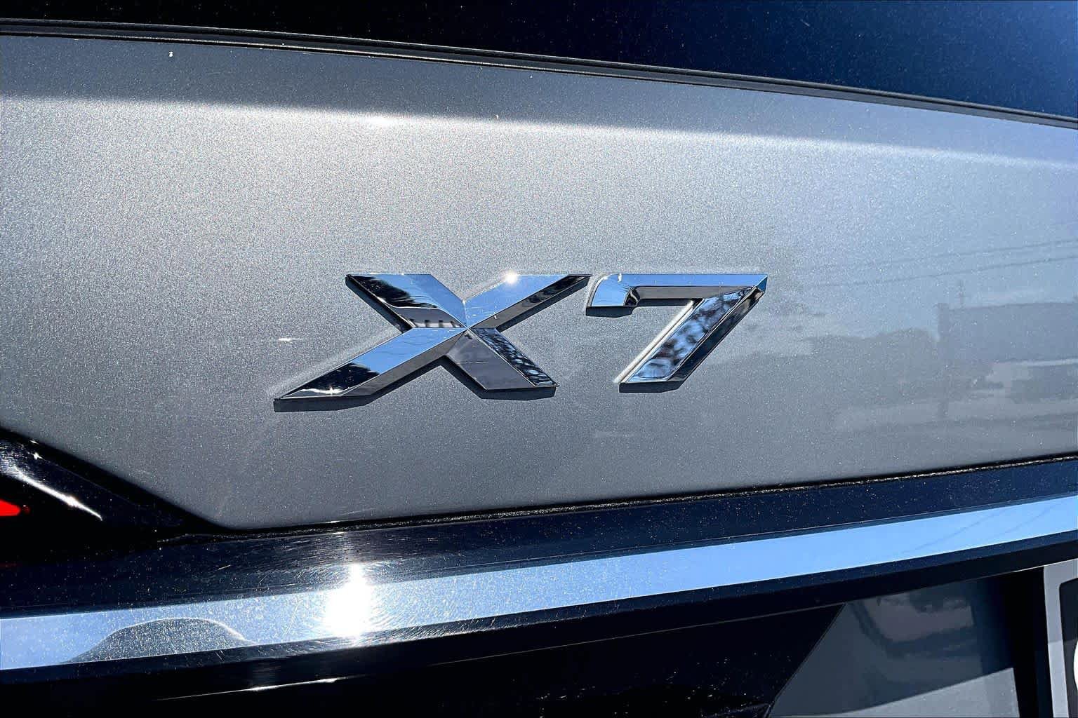 Used 2024 BMW X7 xDrive40i AWD/4WD image 10