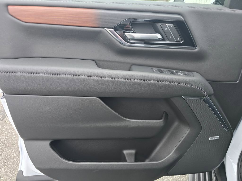 New 2026 GMC Yukon Denali w/ Sun & Power Step Package image 35