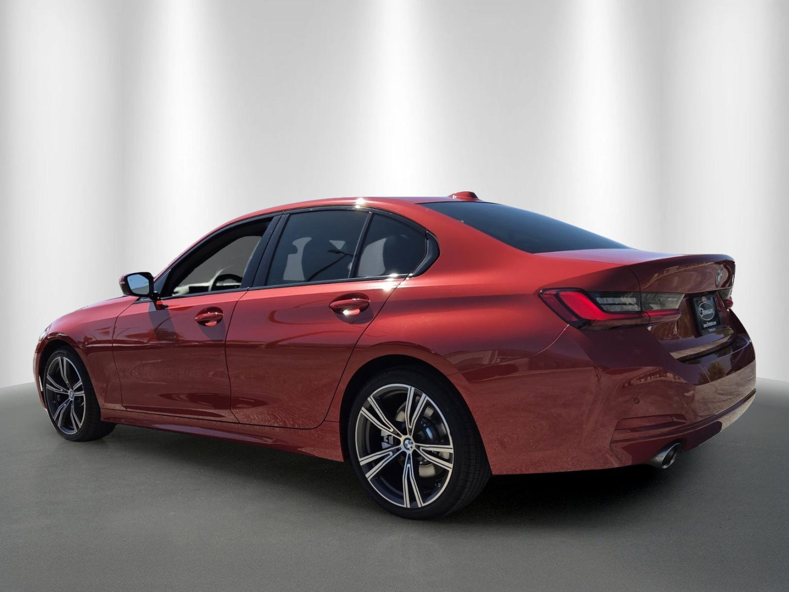 Used 2023 BMW 330i Sedan w/ Premium Package RWD image 5
