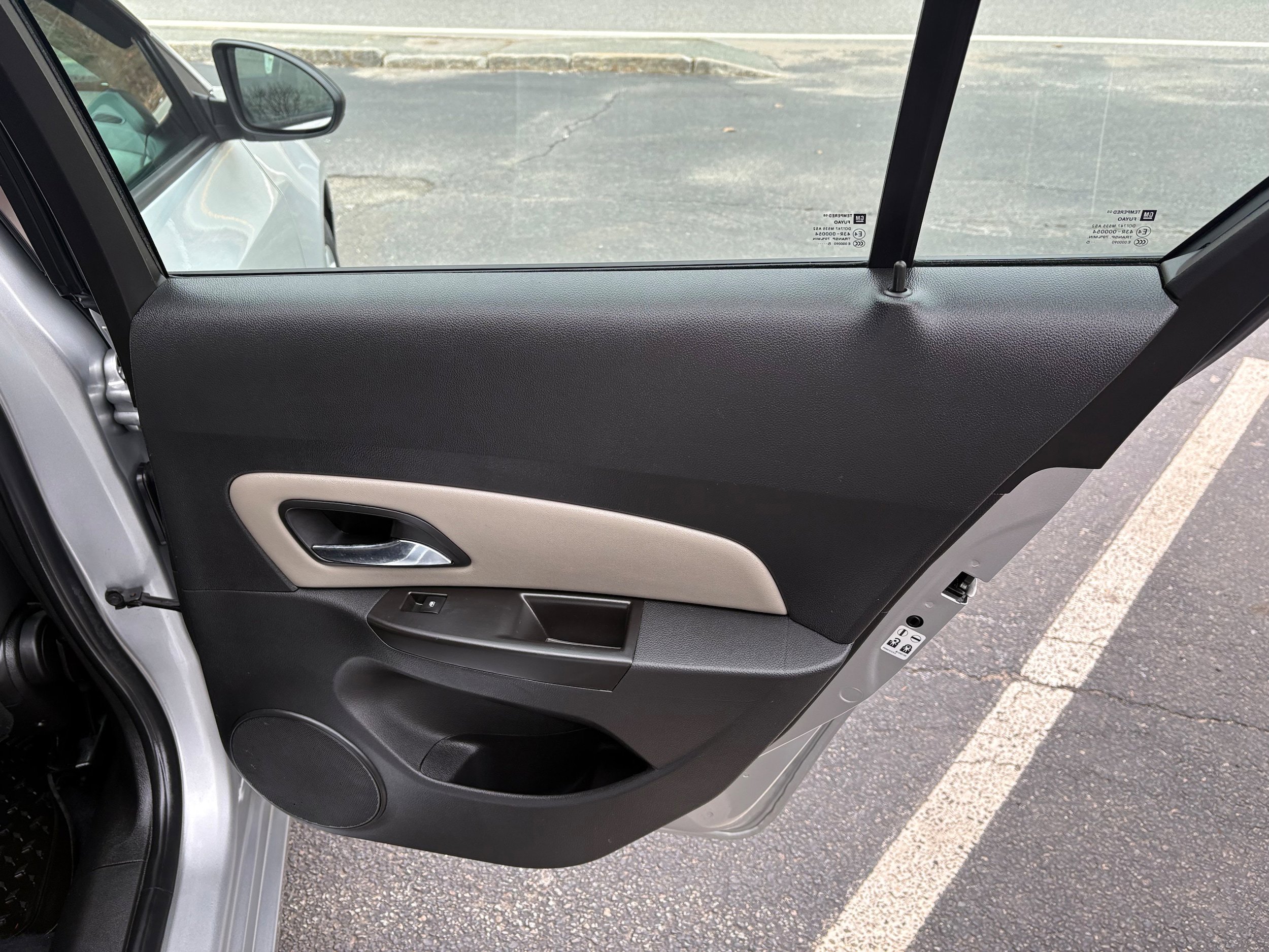 Used 2016 Chevrolet Cruze LS FWD image 21