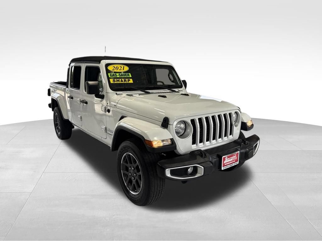 Used 2021 Jeep Gladiator Overland w/ Cold Weather Group AWD/4WD image 8