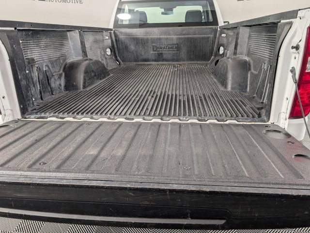 Used 2025 Chevrolet Silverado 1500 W/T image 23