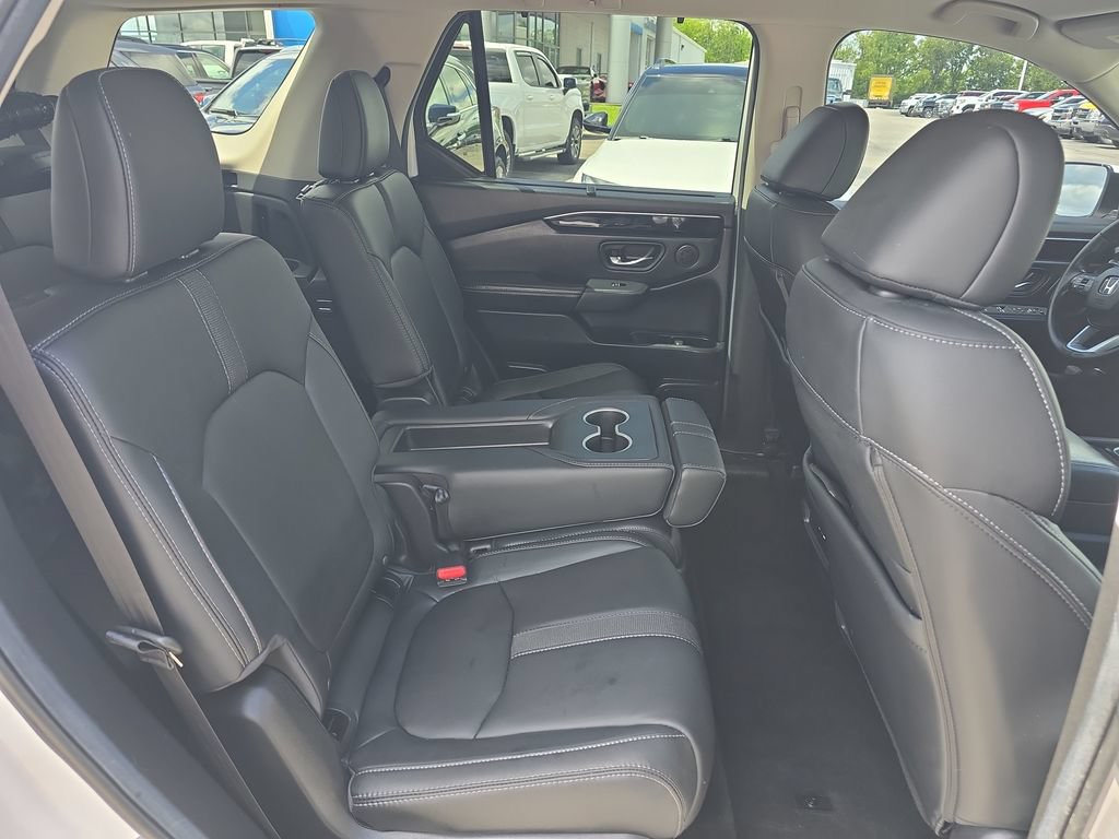 Used 2025 Honda Pilot EX-L image 15