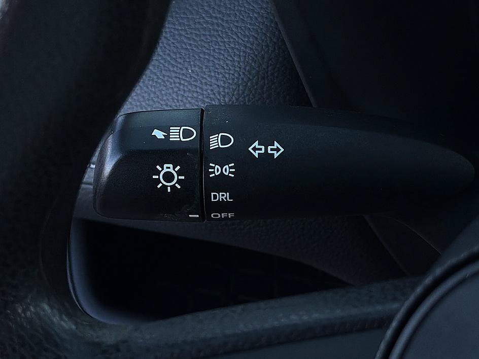 Used 2023 Toyota RAV4 LE AWD/4WD image 20