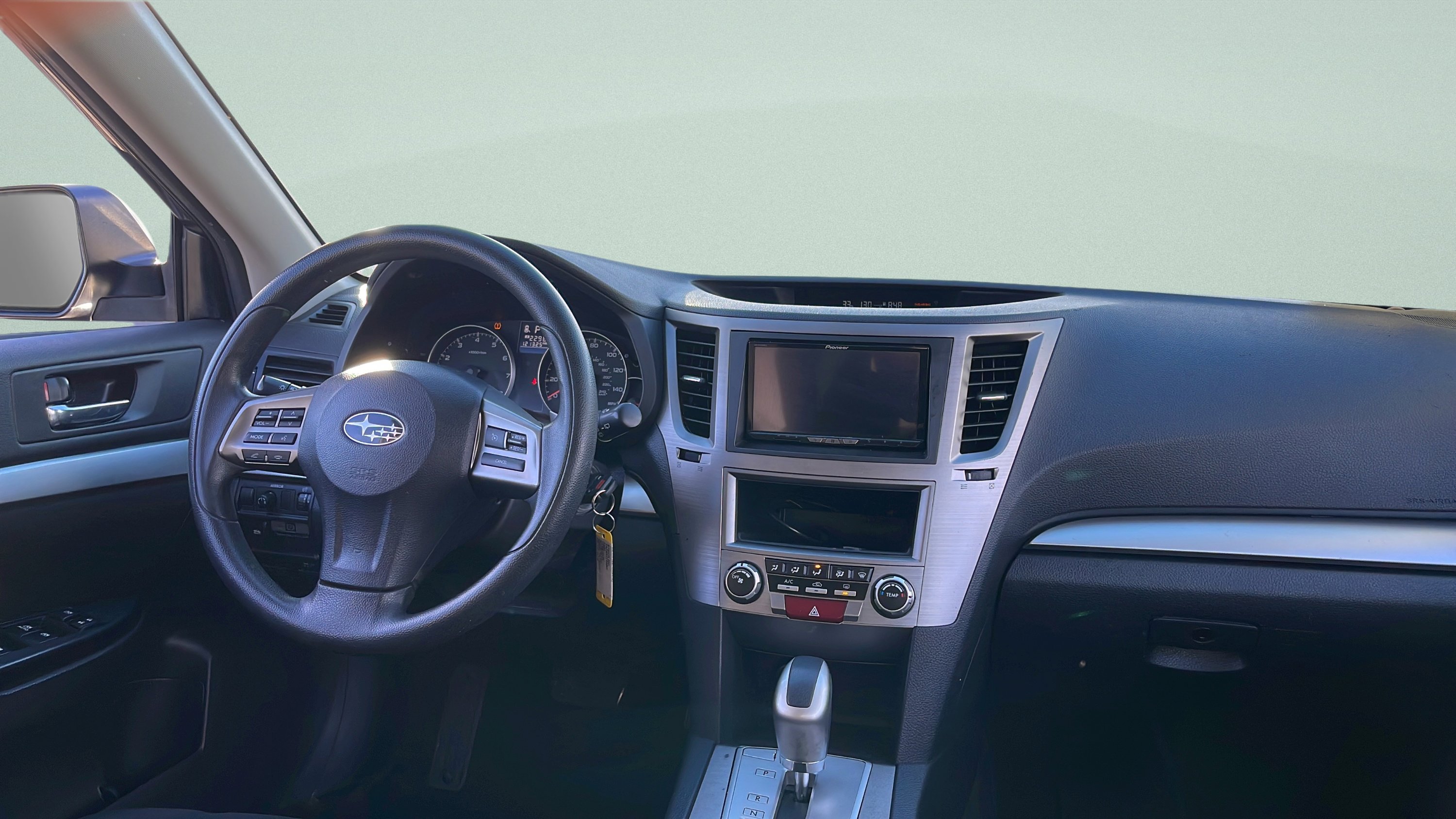 Used 2014 Subaru Outback 2.5i w/ Alloy Wheel Package image 46