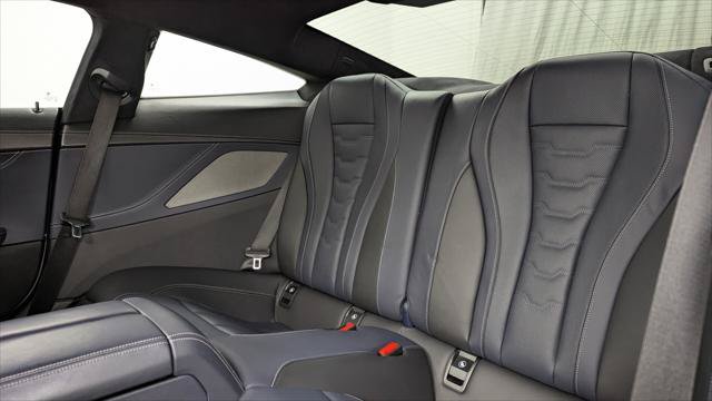 Used 2022 BMW M850i xDrive Coupe AWD/4WD image 16
