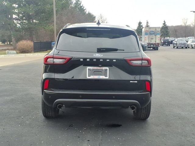 Certified 2023 Ford Escape ST-Line w/ Tech Pack #1 image 5