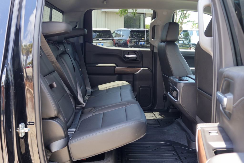 Used 2019 GMC Sierra 1500 SLT w/ SLT Premium Plus Package RWD image 11