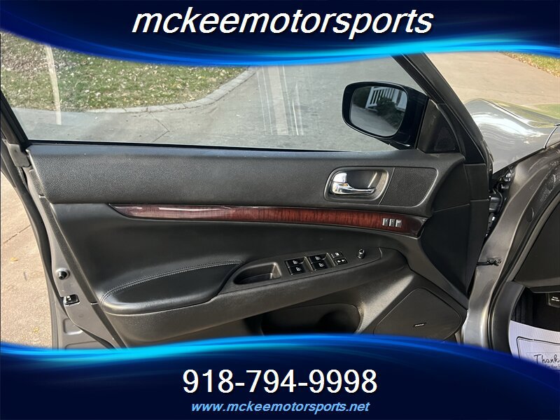 Used 2012 INFINITI G37 Journey w/ Premium Pkg RWD image 8