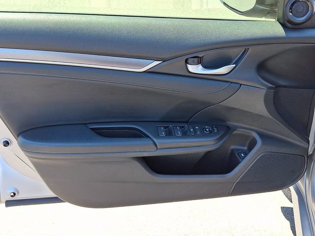 Used 2018 Honda Civic EX-L image 9