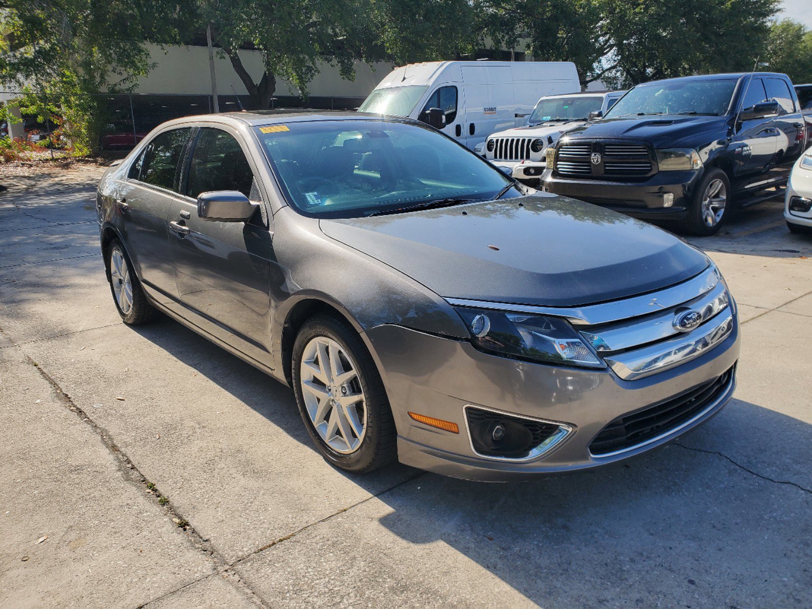 Used 2012 Ford Fusion SEL FWD image 4