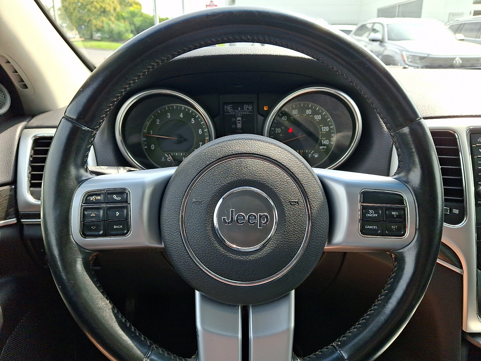 Used 2011 Jeep Grand Cherokee 70th Anniversary AWD/4WD image 19